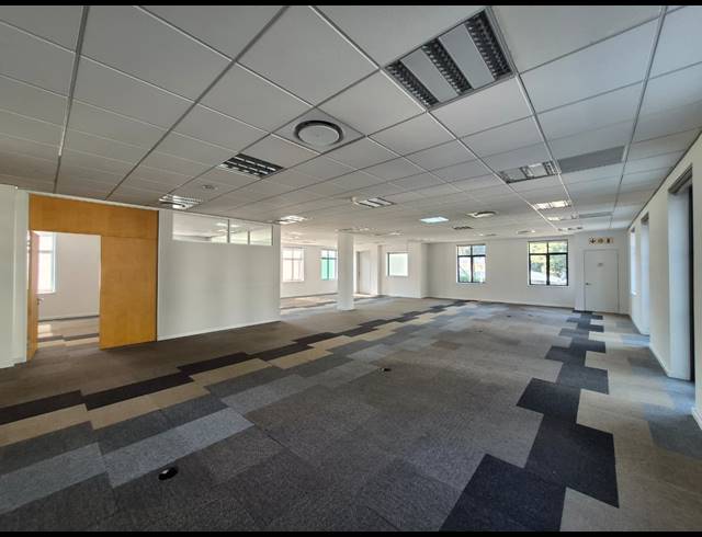 359M² OFFICE TO LET IN ILLOVO